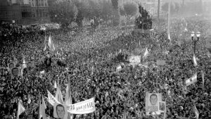 Multitud de trabajadores piden por Juan Perón.