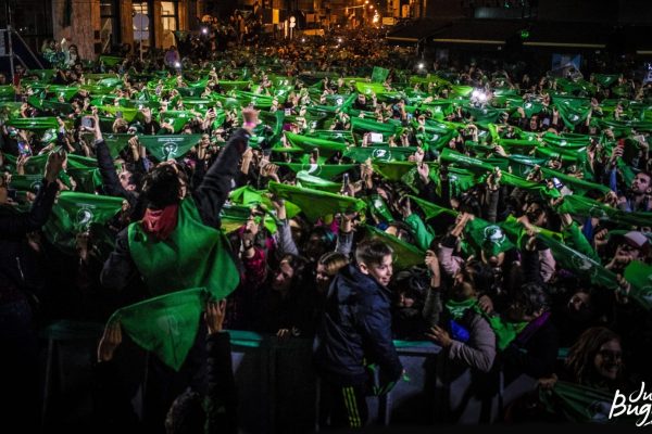 Vigilia de organizaciones feministas para la aprobación del aborto legal en Argentina